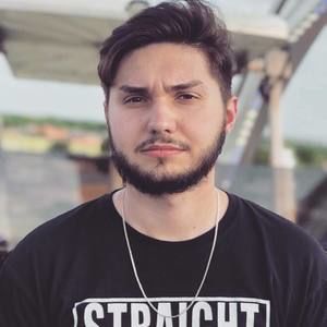 Meet your Posher, Dylan